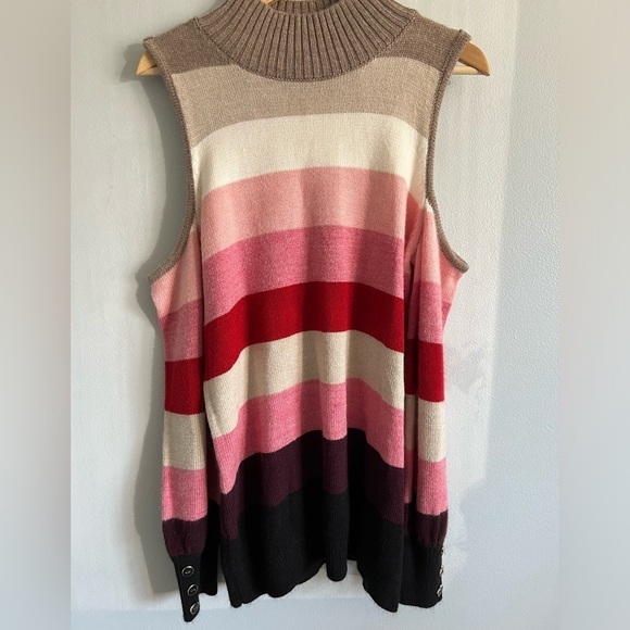 NY&C Women Cold Shoulder Round Neck Multiple Colors Large Pullover Sweater - Picture 1 of 9